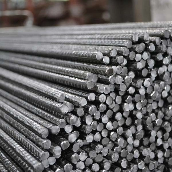 High-tensile deformed Y-bar steel reinforcement bars with a ribbed surface profile for construction concrete, supplied by BuildiBudget, a premier steel bar supplier Malaysia.